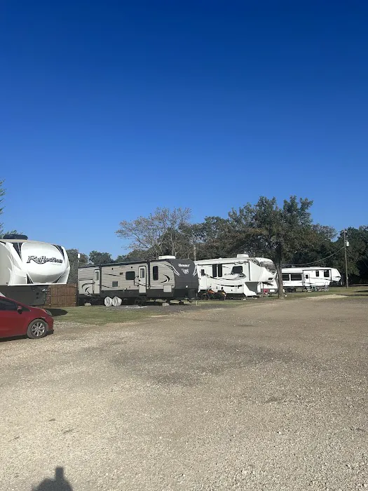 Sipes RV Park Picture 4