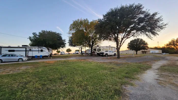 Stewart's RV Park Picture 2