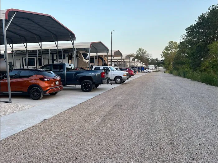 Shady Acres RV Park Picture 3