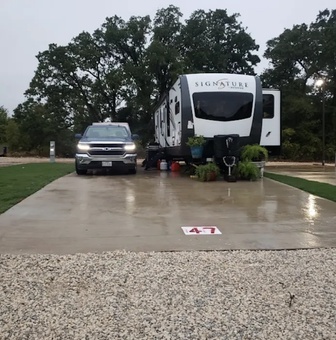 Shady Acres RV Park Picture 9