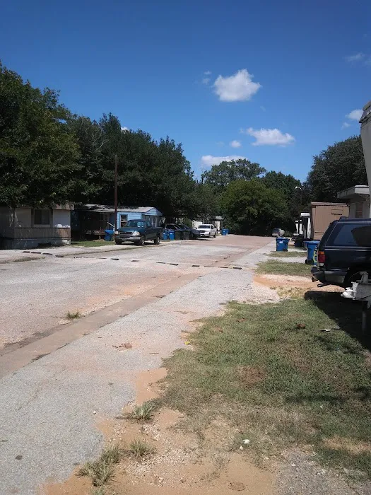 Oakdale Mobile Home Park Picture 4