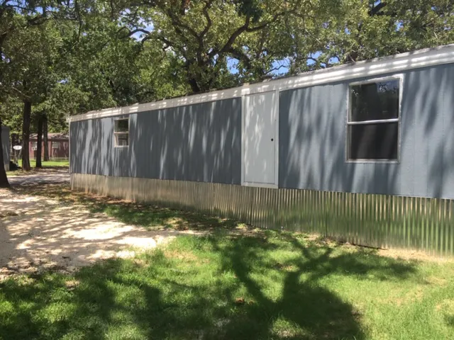 Hidden Oaks Mobile Home Park Picture 1
