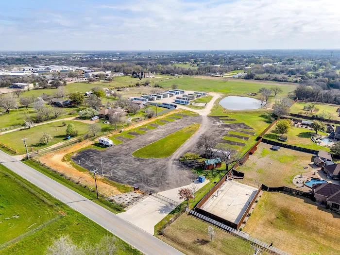 Teague Country Village Picture 4