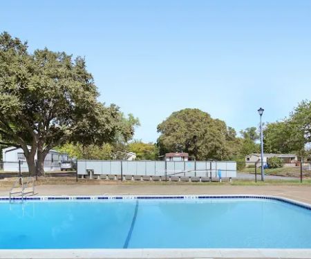 Friendly Village Arlington