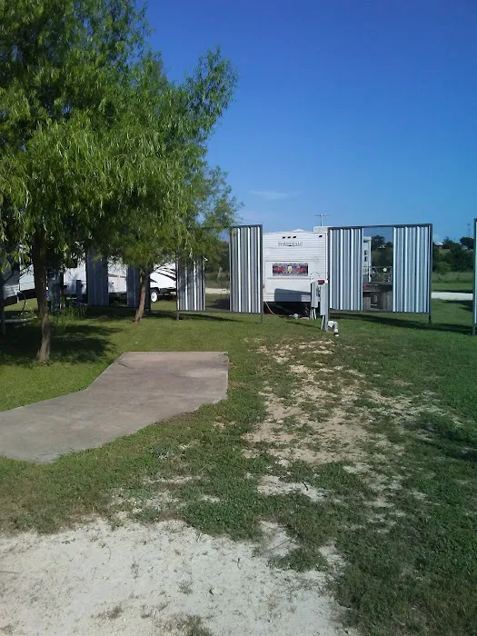 Rio Vista RV Park Picture 4