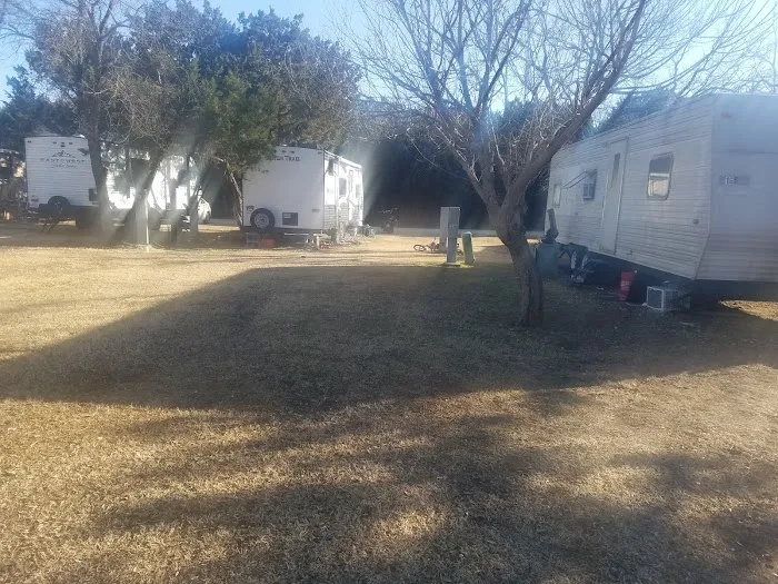 Diamond B RV Park Picture 1