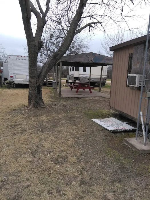 Diamond B RV Park Picture 4