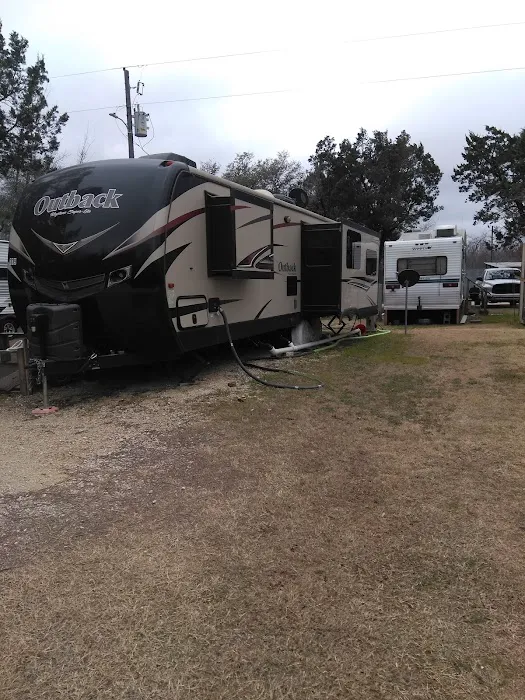 Diamond B RV Park Picture 8