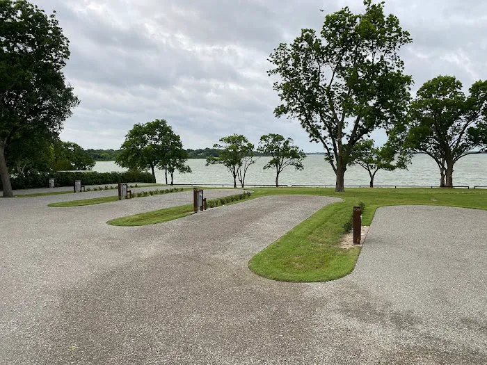 my LITTLE LUXURY RV park Picture 5