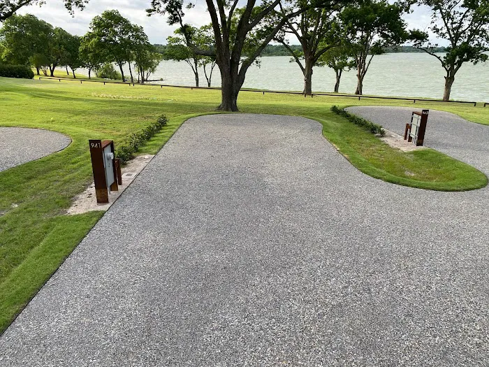 my LITTLE LUXURY RV park Picture 7