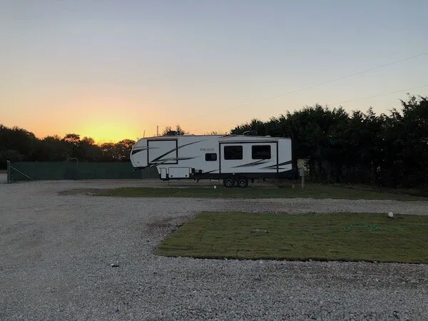Sundowner RV Park Picture 4