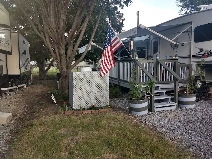 Lafons Rv Park Picture 4