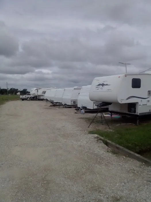 Tom's RV Park #2 Picture 8