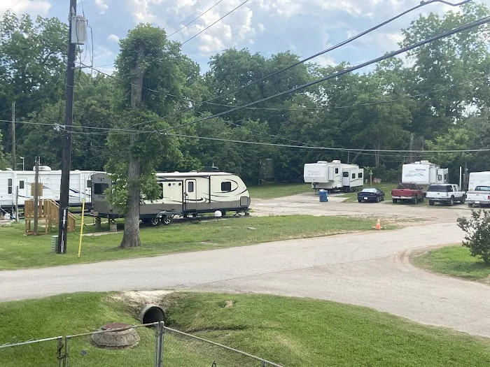 Richmond Trailer Village Picture 2