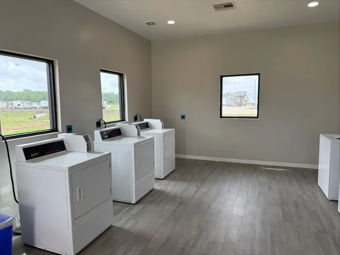 Pleak RV Resort Picture 2