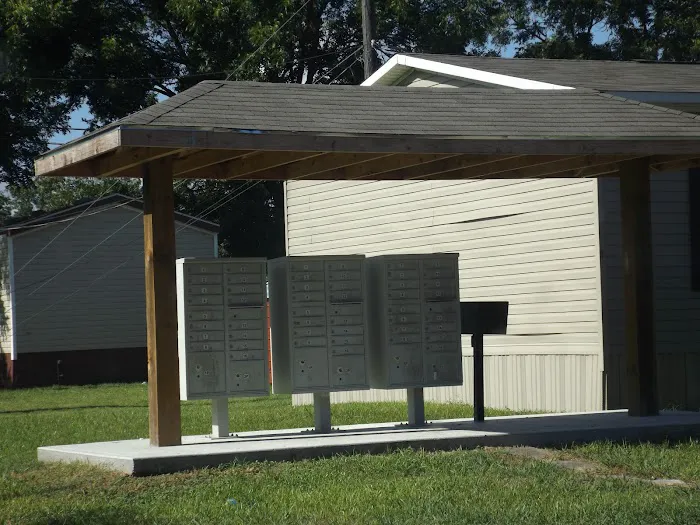 Santa Fe RV & Mobile Home Park Picture 6