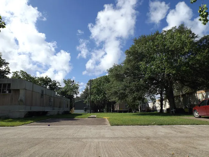 Santa Fe RV & Mobile Home Park Picture 4