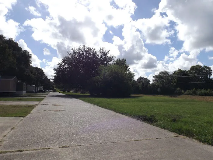 Santa Fe RV & Mobile Home Park Picture 8