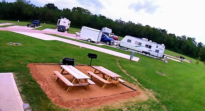 Liverpool RV Park Picture 6