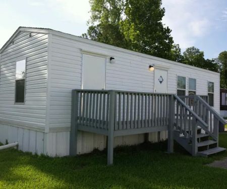 Lazy Wasp Manufactured Home Community