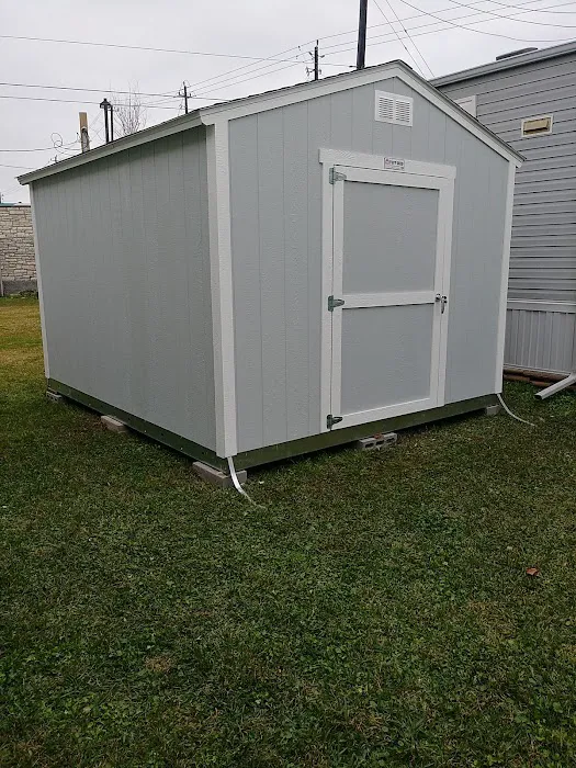 Lazy Wasp Manufactured Home Community Picture 7