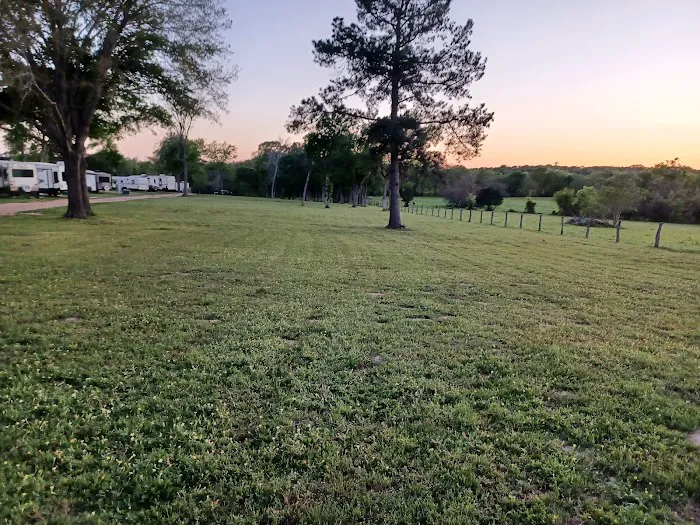 Birthplace of Texas RV Park Picture 9