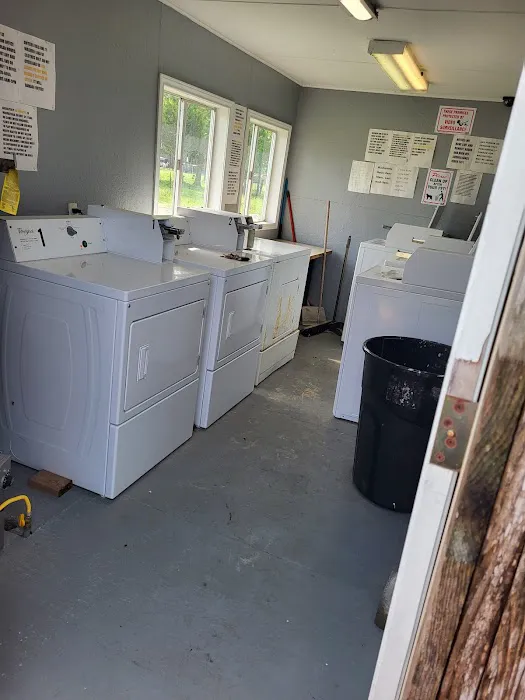 Shiro RV Park & Mobile Home Community Picture 4