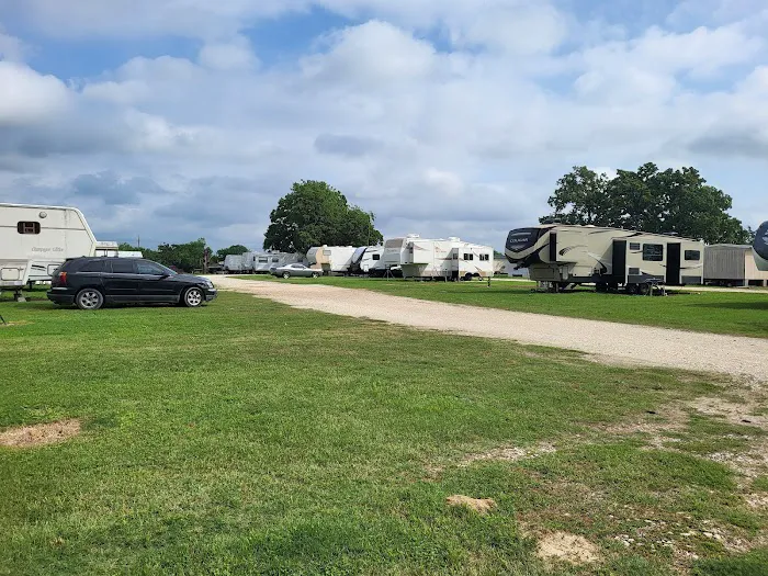 Shiro RV Park & Mobile Home Community Picture 2