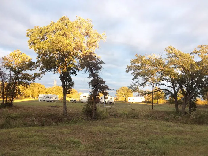 McKinney's RV Park Picture 3