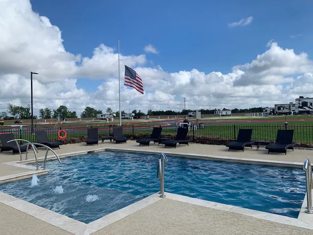 Chappell Hill RV Picture 3