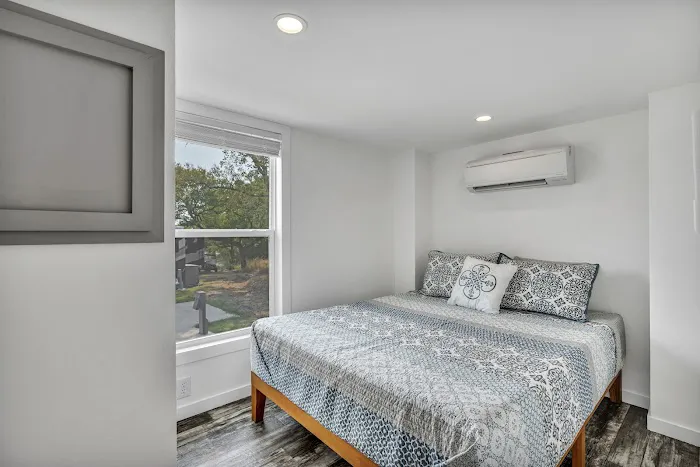 The Hill Top at Brenham Picture 2