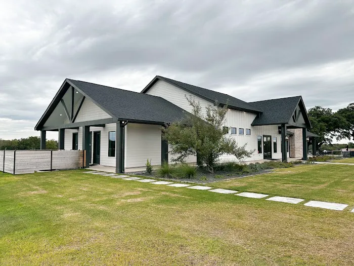 The Hill Top at Brenham Picture 4