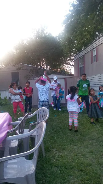 Oak Forest Mobile Home Park Picture 2