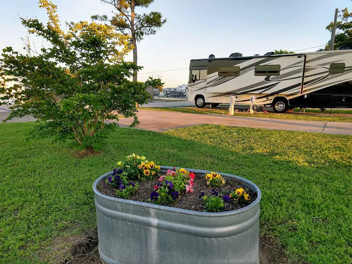 Holiday RV Park Picture 2