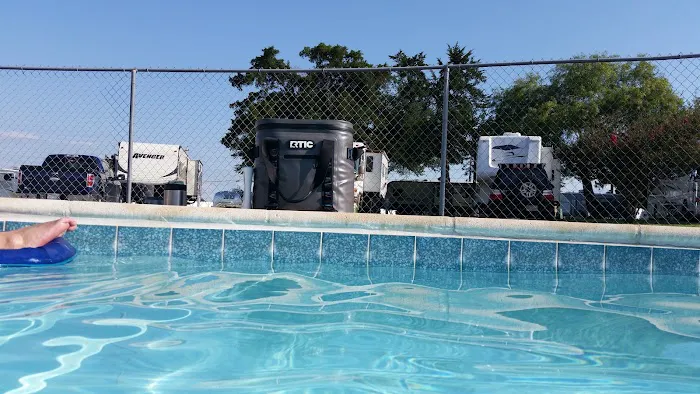 Holiday RV Park Picture 1