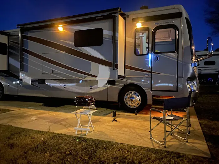 Holiday RV Park Picture 8