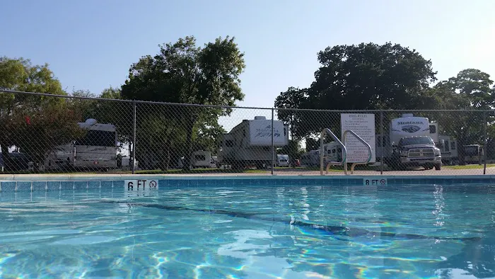 Holiday RV Park Picture 5