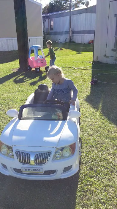 Westbrook Mobile Home Park Picture 6