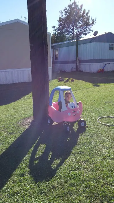 Westbrook Mobile Home Park Picture 8