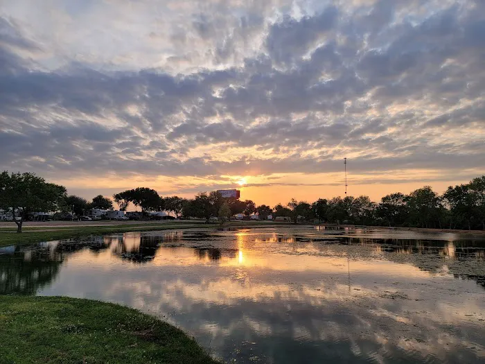 Houston West RV Park Picture 4