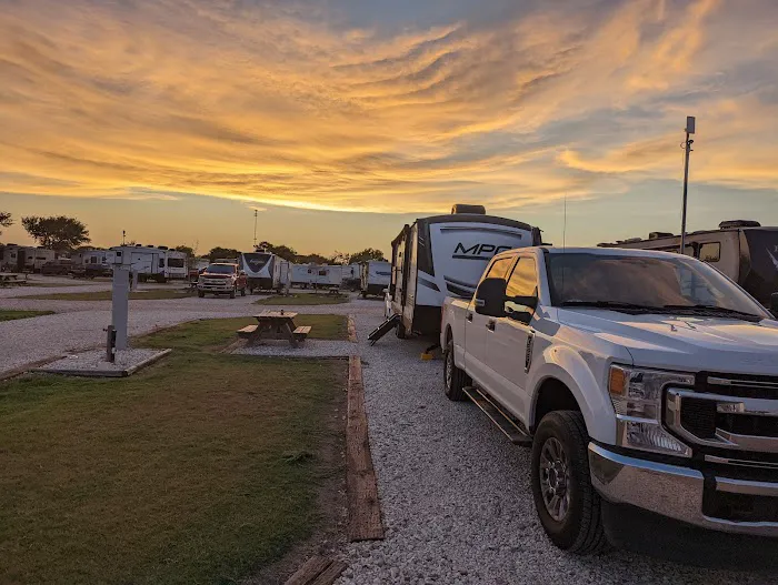 Houston West RV Park Picture 10