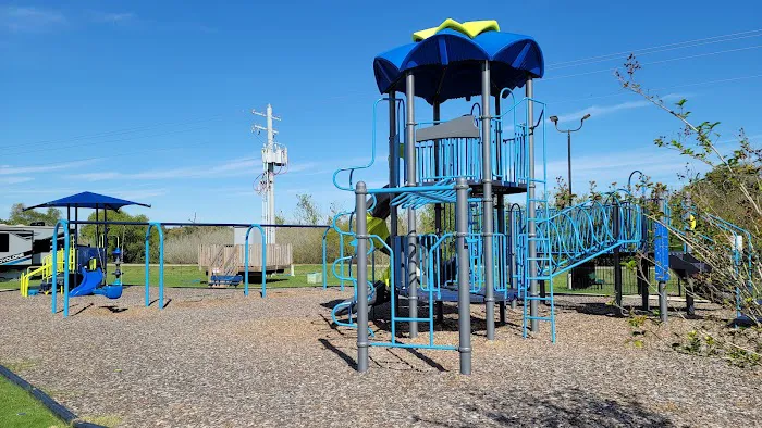 Summer Breeze USA RV Resort & Waterpark Picture 3