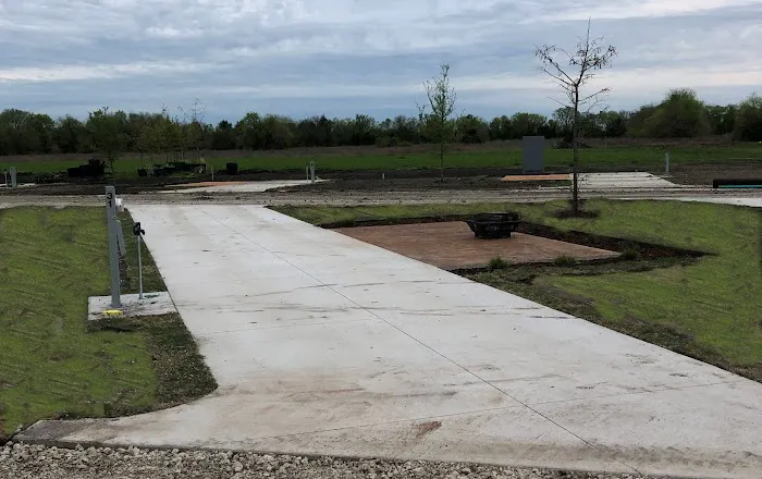 Hidden Grove RV Resort Picture 5