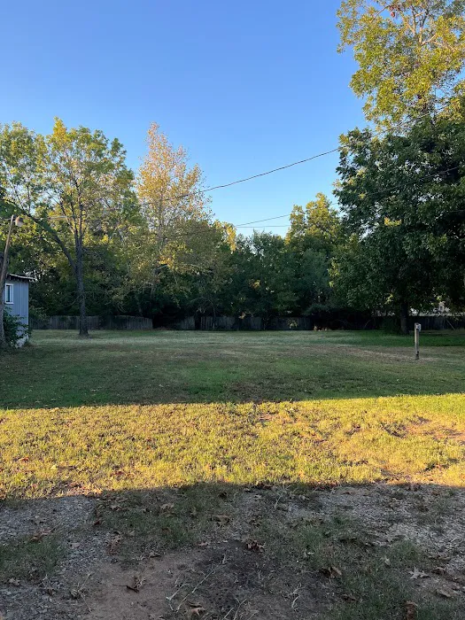 Camp Paris RV Park Picture 3