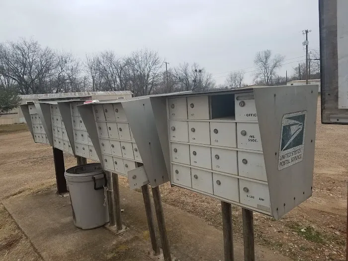 Shady Oaks Mobile Home Park Picture 1