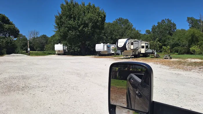 Live Oaks RV Parks Picture 5