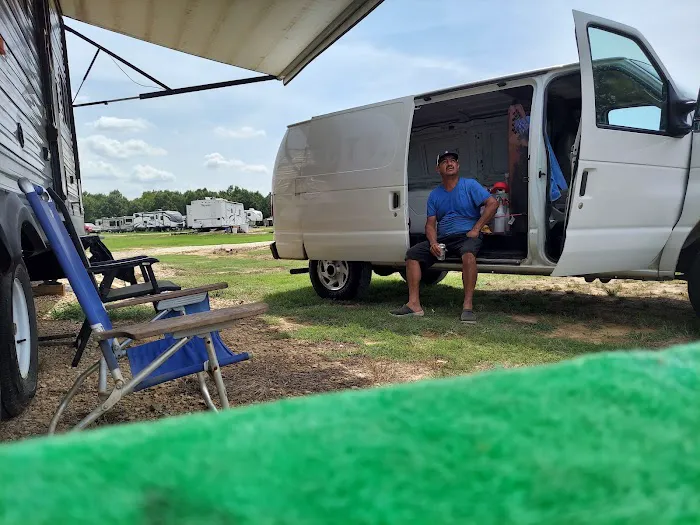 Almost Home RV Park Picture 8