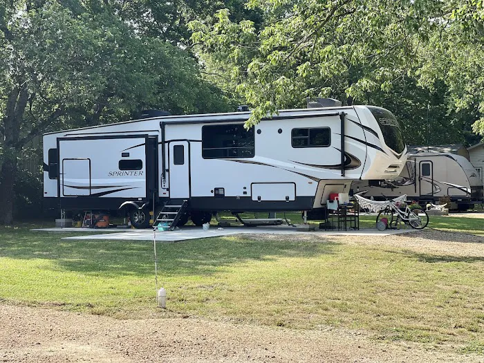 Simple Living RV Park LLC Picture 7