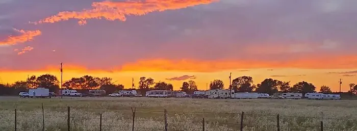 Lake Country RV Park Picture 2