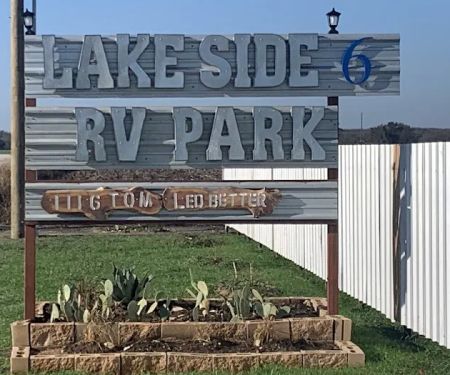 Lakeside 6 RV Park